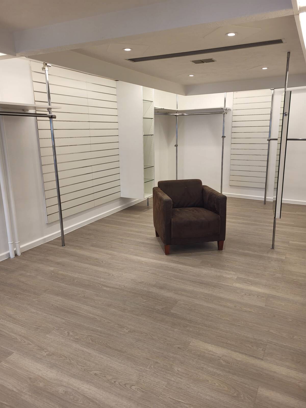 ETAGE MAGASIN GUEBWILLER | Lamy Peinture Pose de revêtement de sol d’intérieur à proximité de Mulhouse et Sierentz Riedisheim 0